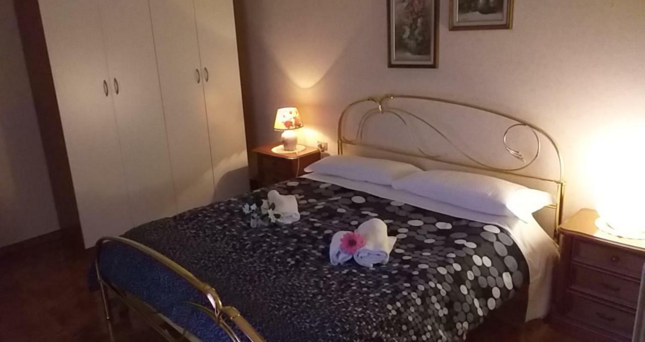 Apartament Casa Vacanze Niko Ap Cir Cni00247 Sirmione Extérieur photo